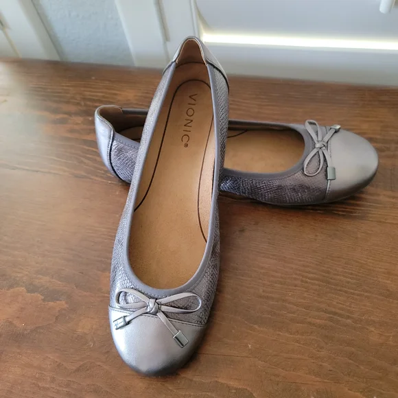 Vionic Women's Minna Metallic Ballet Flats SZ 9 - Picture 3 of 11